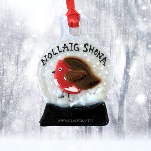 robin in snow globe irish glass artist